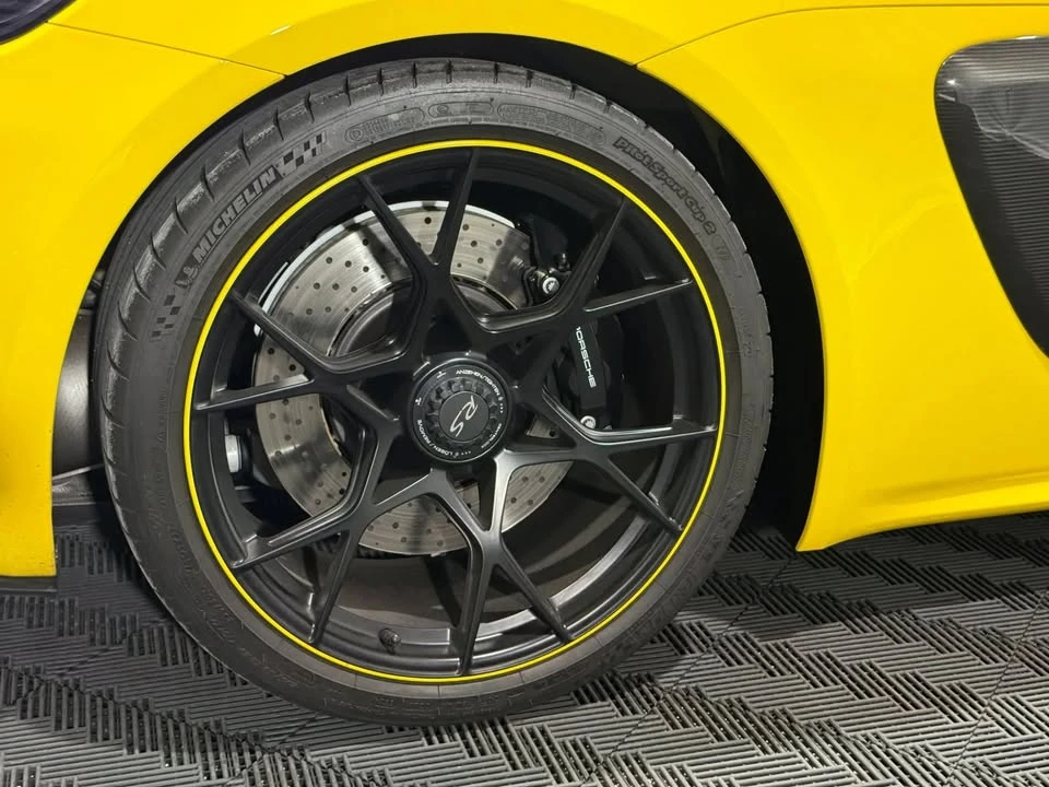 2023 Porsche 718 Cayman - Image 11 of 17