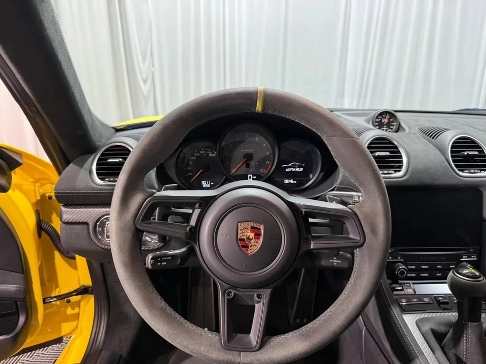 2023 Porsche 718 Cayman - Image 15 of 17