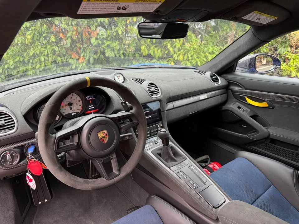 2023 Porsche 718 Cayman - Image 9 of 18