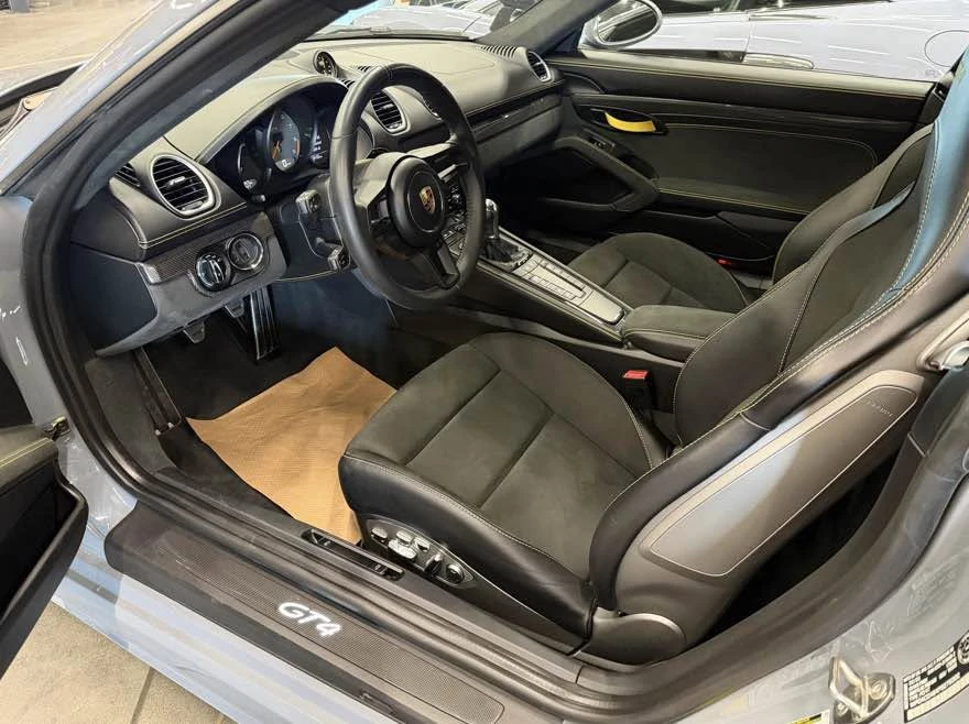2023 Porsche 718 Cayman - Image 4 of 5