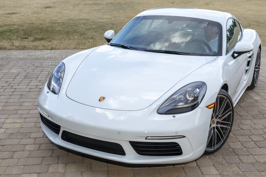 2023 Porsche 718 Cayman S - Image 10 of 31