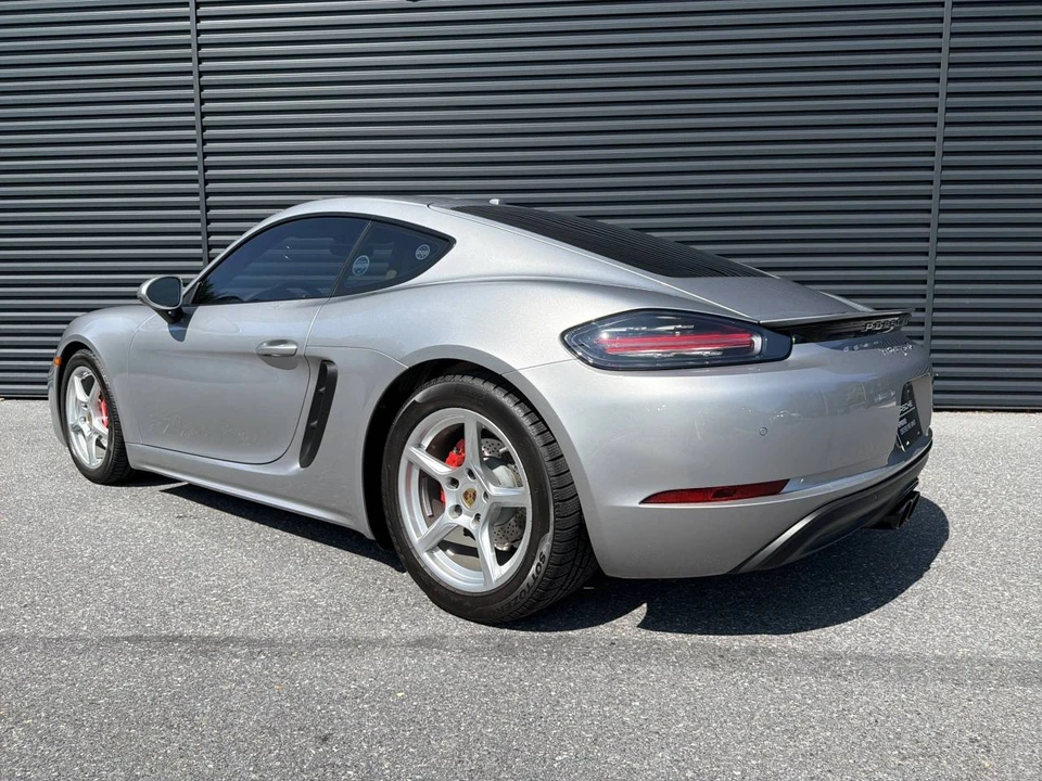 2023 Porsche 718 Cayman S - Image 3 of 5