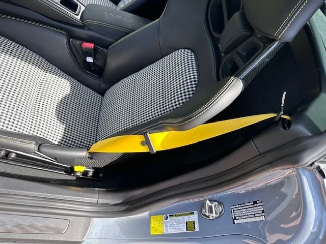 2023 Porsche 718 Cayman GT4 - Image 17 of 31