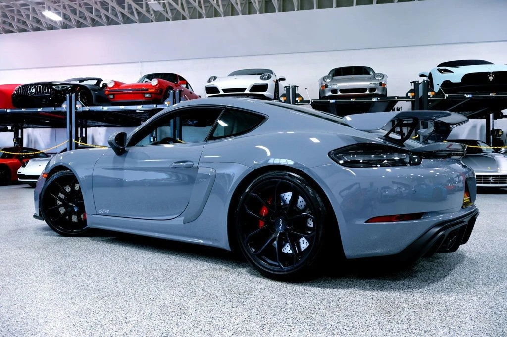 2023 Porsche - Image 10 of 12