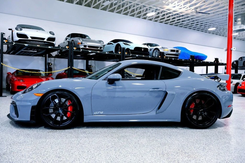 2023 Porsche - Image 3 of 12