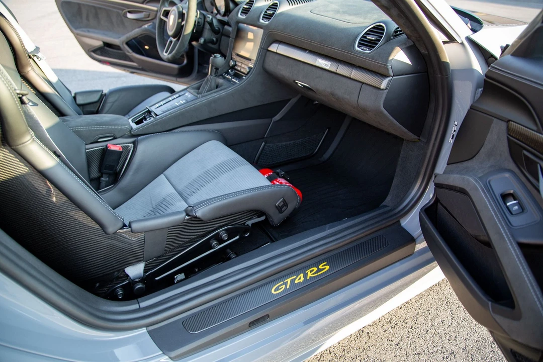 2023 Porsche 718 Cayman GT4 RS - Image 10 of 14
