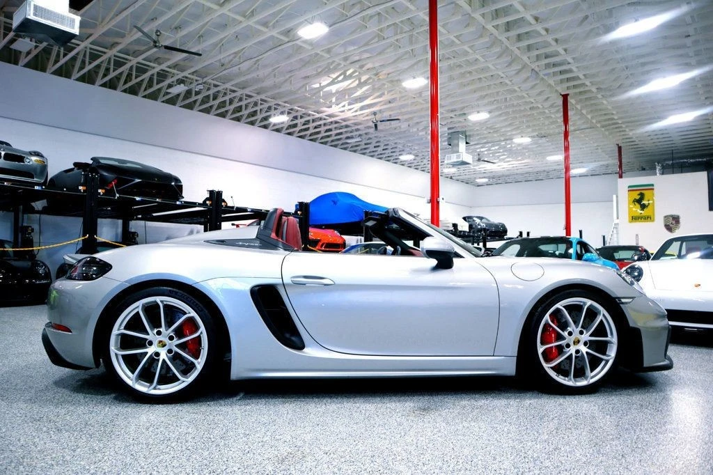 2023 Porsche - Image 11 of 12