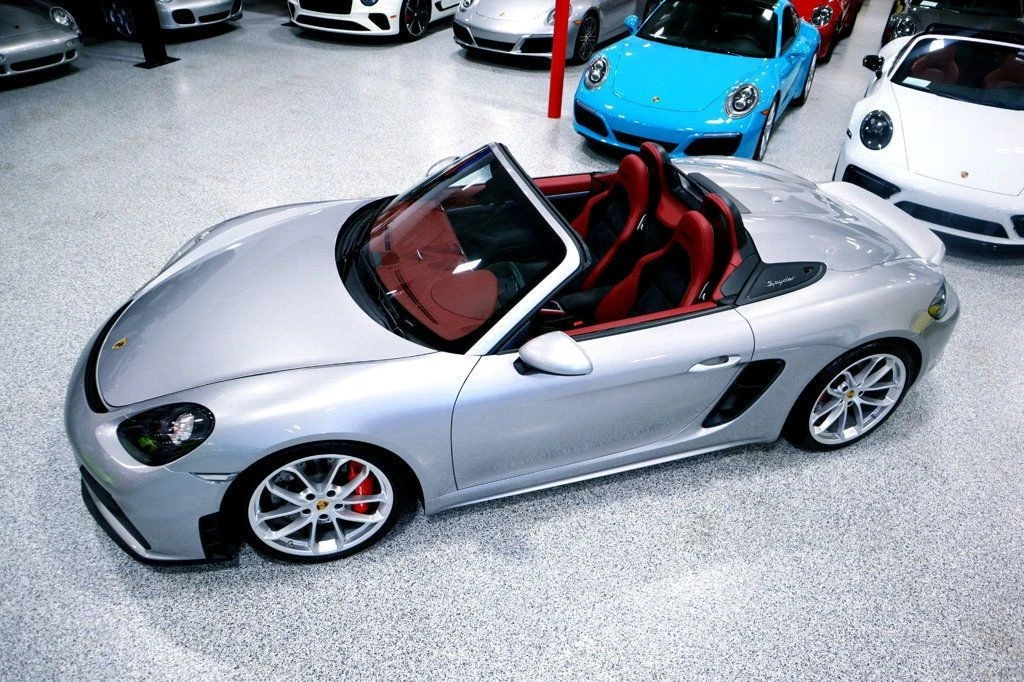 2023 Porsche - Image 6 of 12