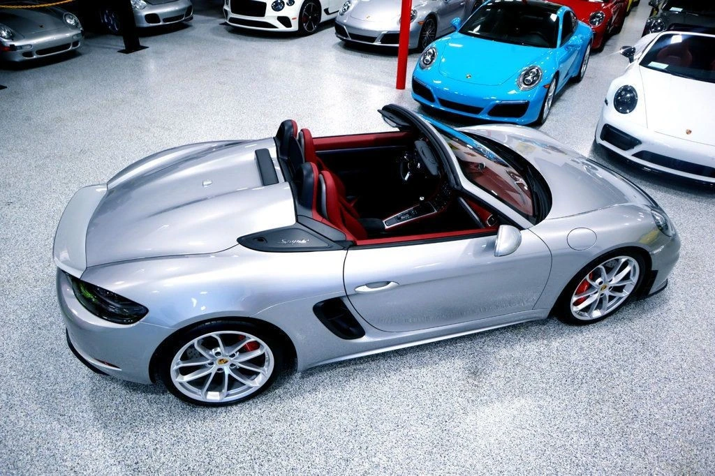 2023 Porsche - Image 10 of 12