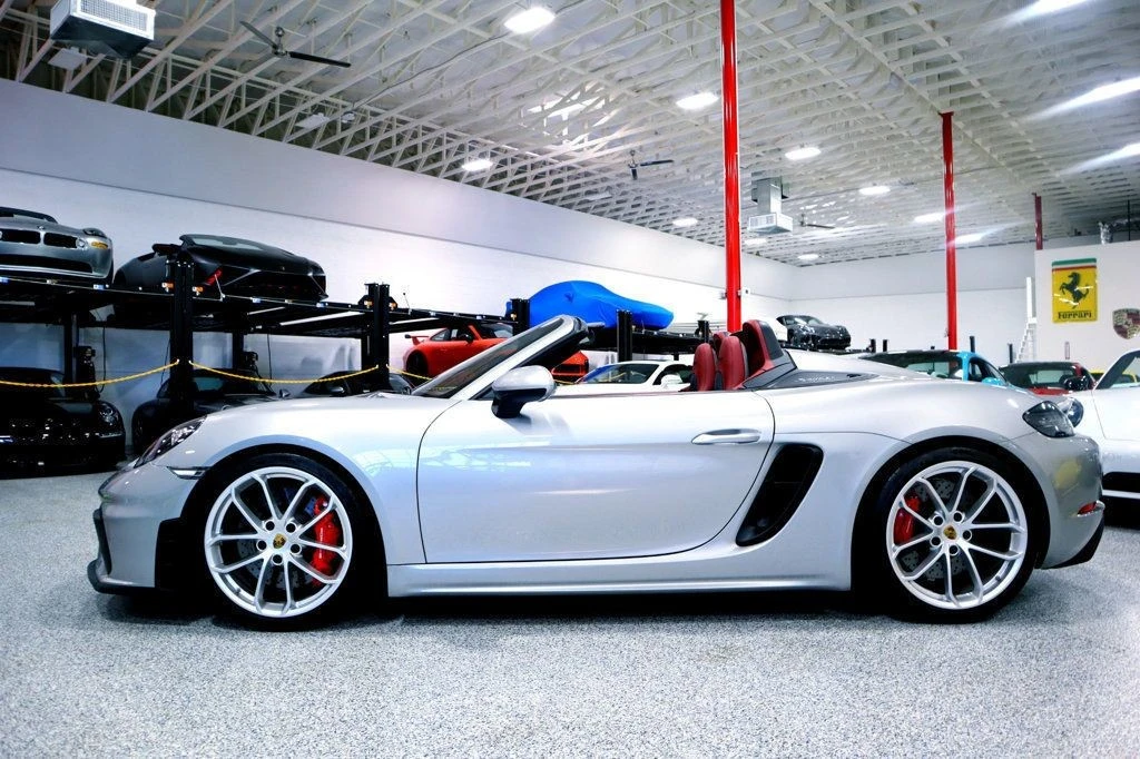 2023 Porsche - Image 2 of 12