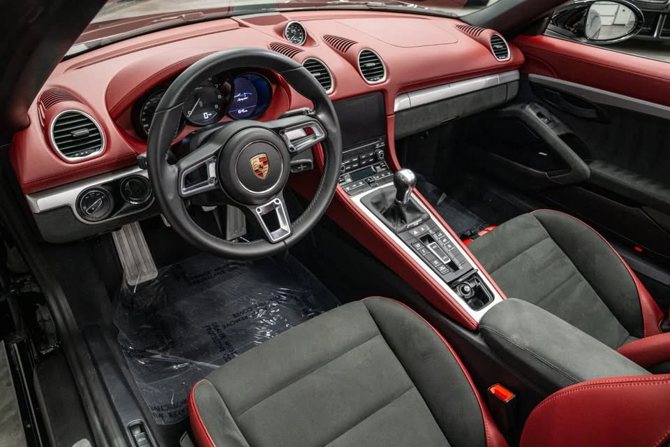 2023 Porsche 718 Boxster Spyder - Image 8 of 15