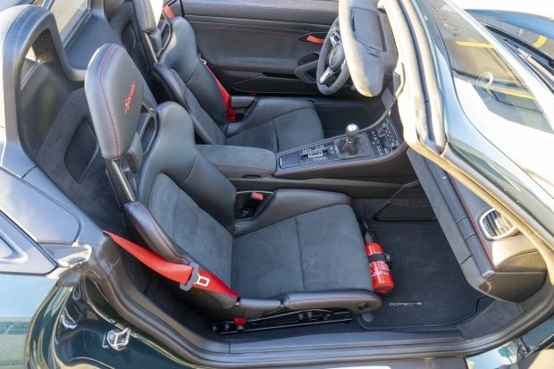 2023 Porsche 718 Boxster Spyder - Image 4 of 8