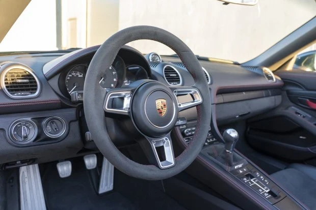 2023 Porsche 718 Boxster Spyder - Image 5 of 8