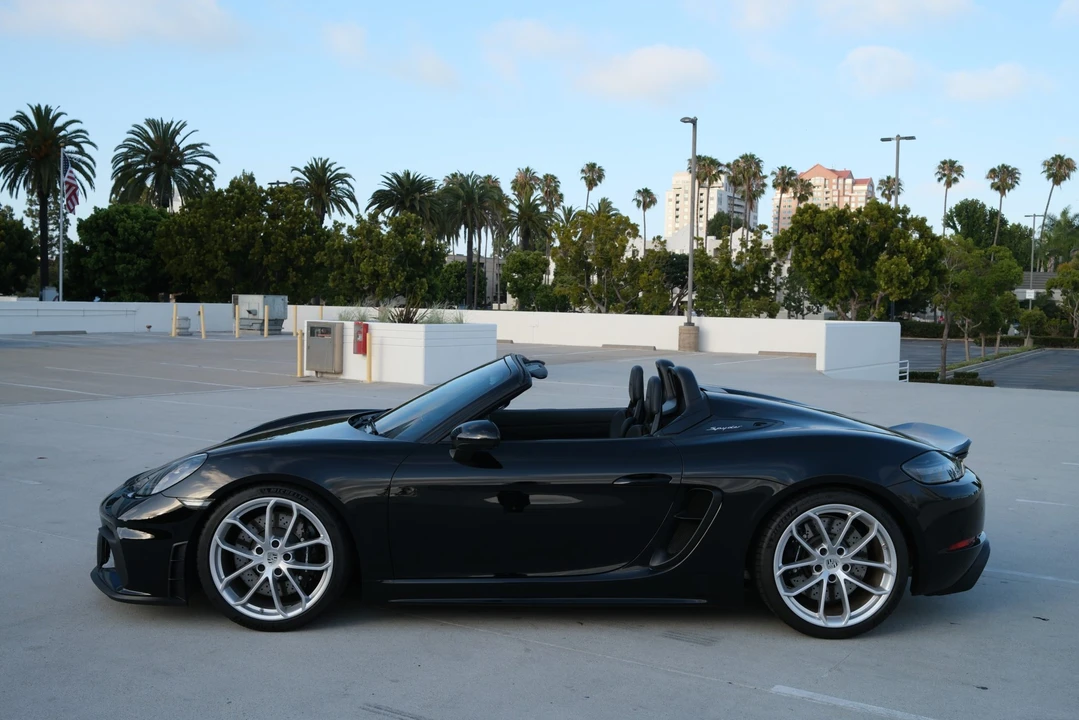 2023 Porsche 718 Boxster Spyder - Image 20 of 31