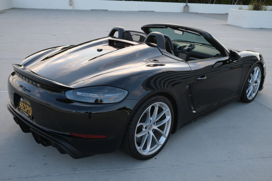 2023 Porsche 718 Boxster Spyder - Image 11 of 31