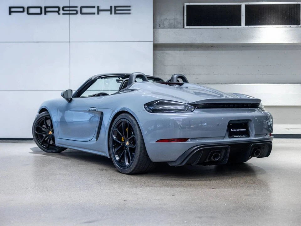 2023 Porsche - Image 3 of 5
