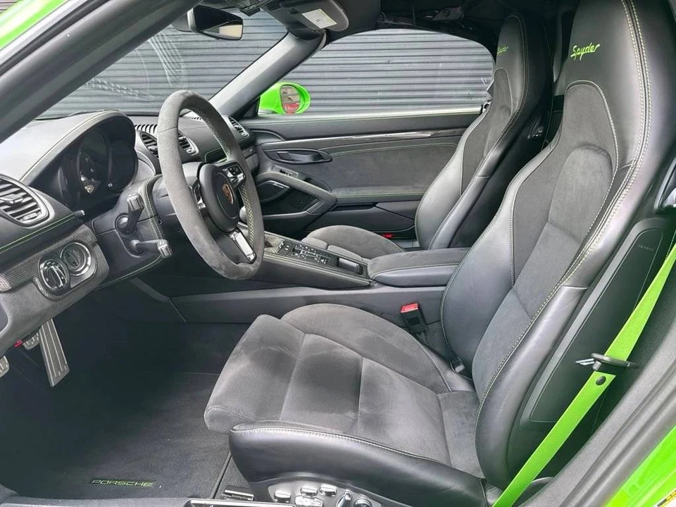 2023 Porsche 718 Boxster Spyder - Image 5 of 5
