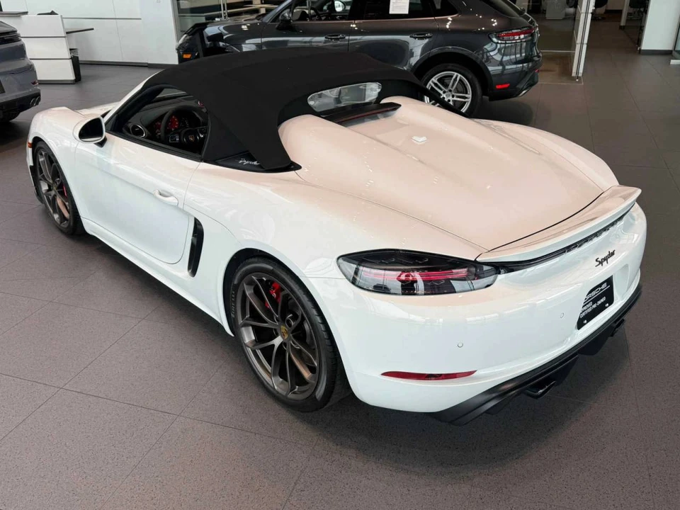 2023 Porsche - Image 3 of 5