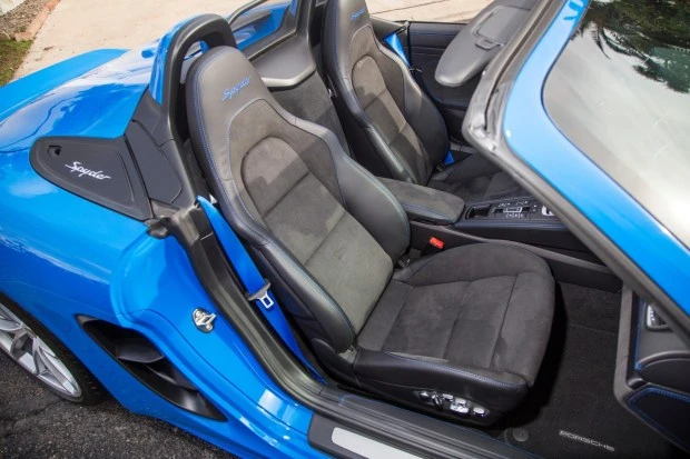2023 Porsche 718 Boxster Spyder - Image 4 of 8