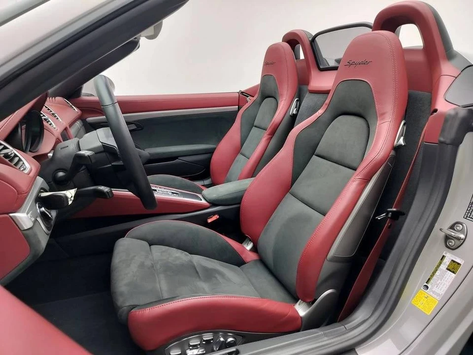 2023 Porsche 718 Boxster Spyder - Image 5 of 5