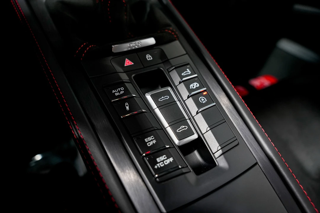 2023 Porsche 718 Boxster Spyder - Image 17 of 21