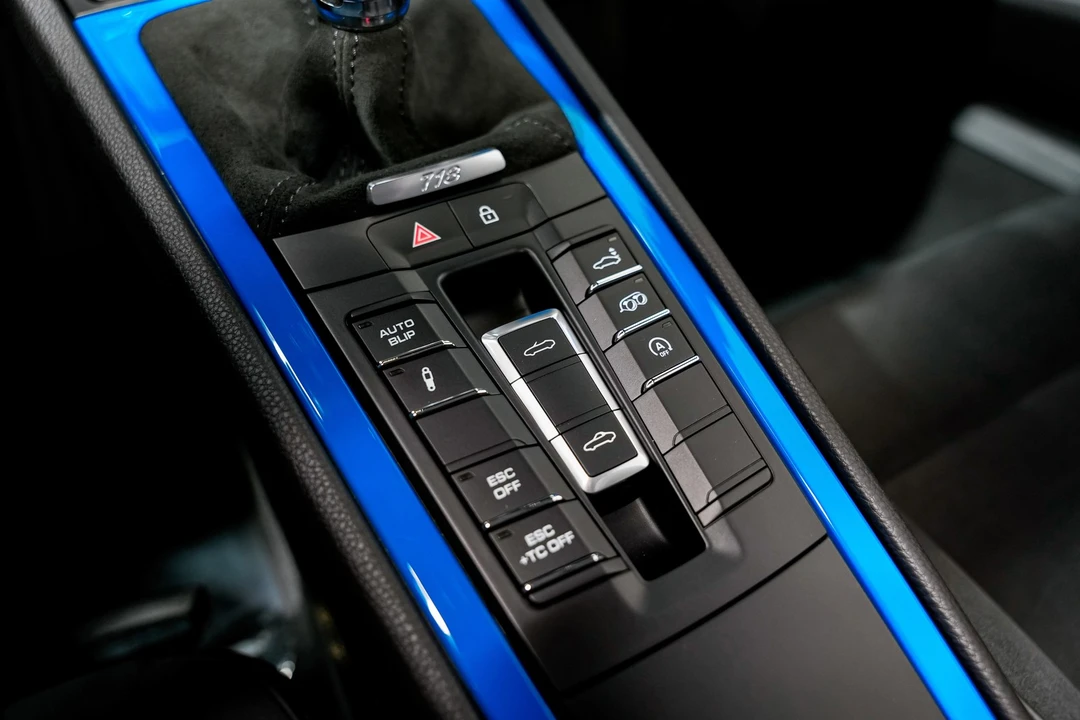 2023 Porsche 718 Boxster Spyder - Image 16 of 21