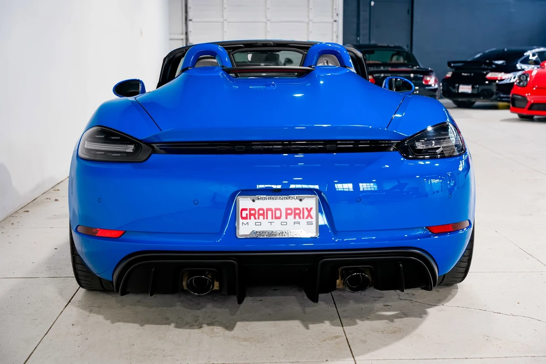 2023 Porsche 718 Boxster Spyder - Image 4 of 21