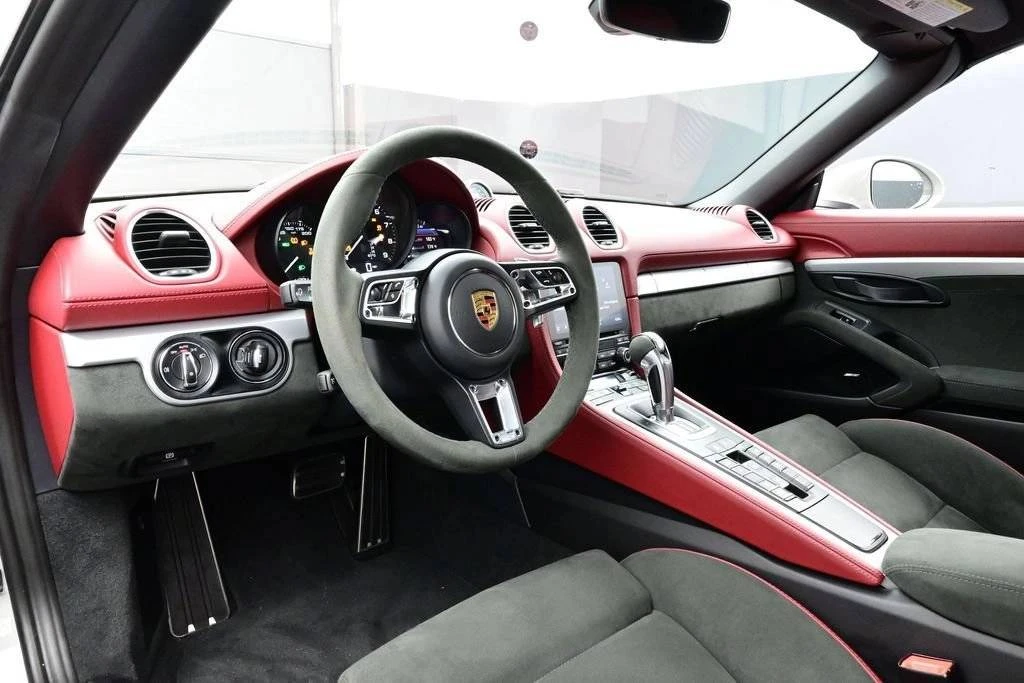 2023 Porsche 718 Boxster Spyder - Image 4 of 5