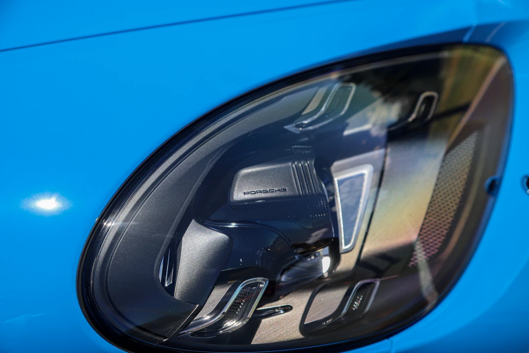 2023 Porsche 718 Boxster Spyder - Image 19 of 31