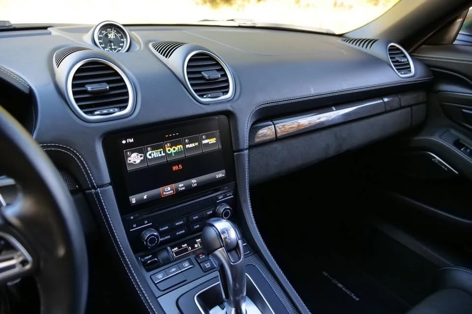 2023 Porsche 718 Boxster - Image 10 of 20