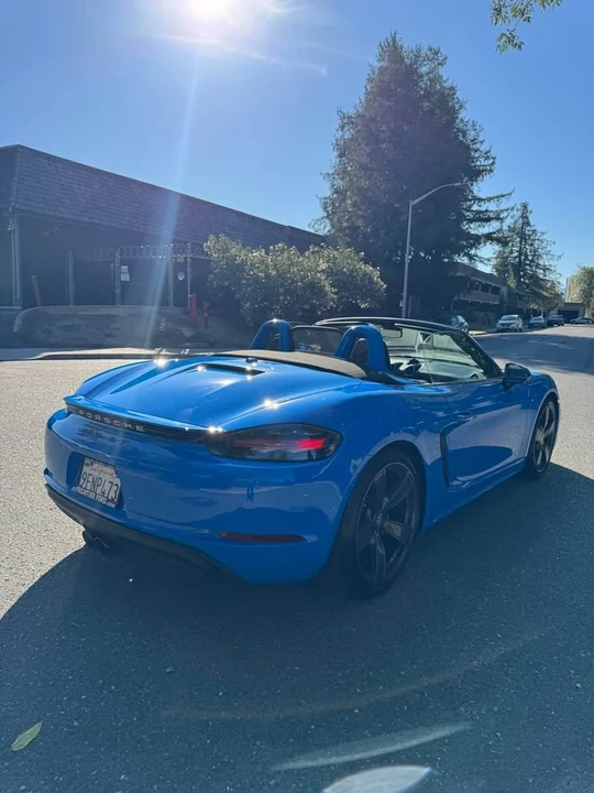 2023 Porsche 718 Boxster T - Image 4 of 7