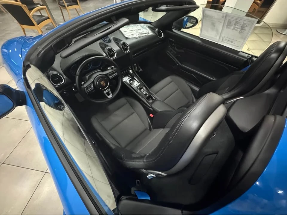 2023 Porsche 718 Boxster T - Image 11 of 13