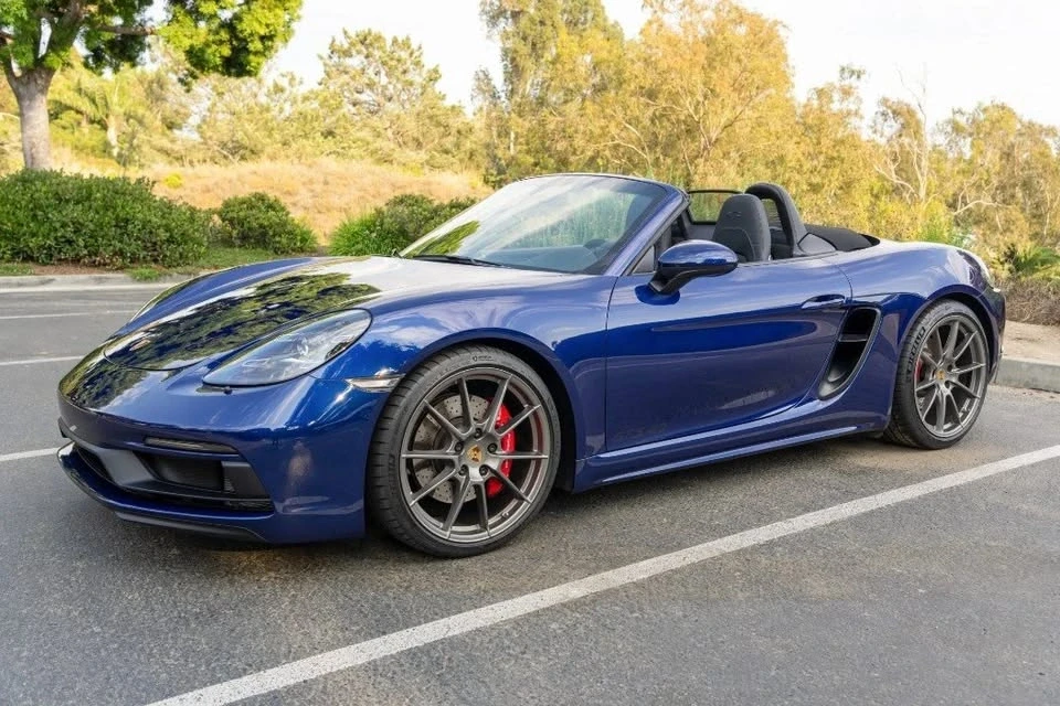 2023 Porsche 718 Boxster GTS - Image 2 of 4