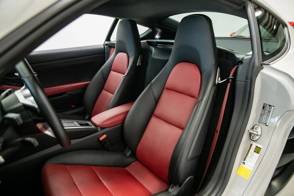 2023 Porsche 718 Cayman - Image 14 of 20