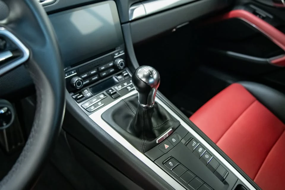 2023 Porsche 718 Cayman - Image 16 of 20