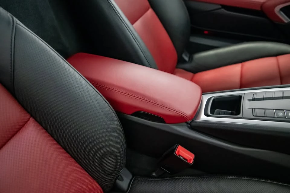 2023 Porsche 718 Cayman - Image 19 of 20