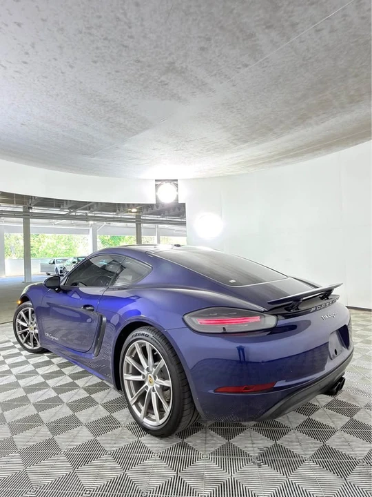 2023 Porsche 718 Cayman - Image 5 of 14