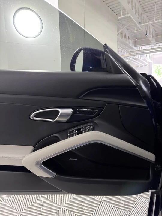 2023 Porsche 718 Cayman - Image 10 of 14