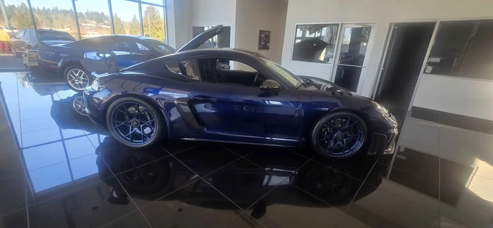 2023 Porsche 718 Cayman GT4 RS - Image 2 of 8