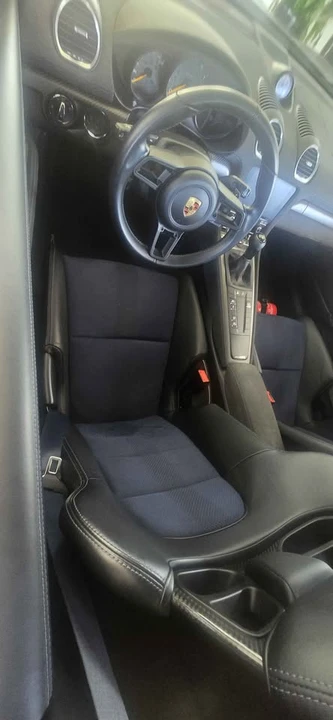 2023 Porsche 718 Cayman GT4 RS - Image 6 of 8