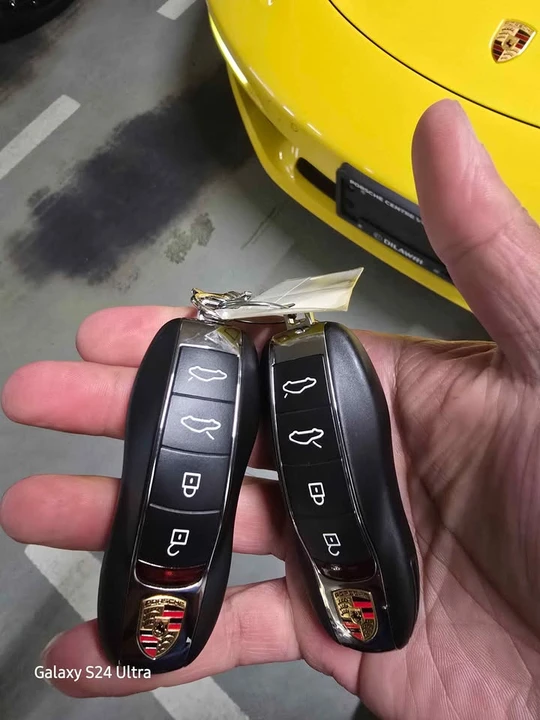 2023 Porsche 718 Cayman - Image 11 of 14