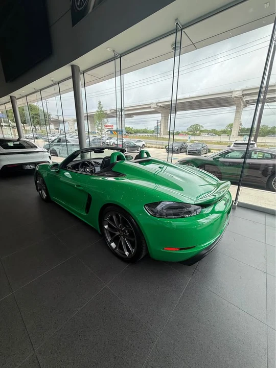 2023 Porsche 718 Boxster Spyder - Image 3 of 19