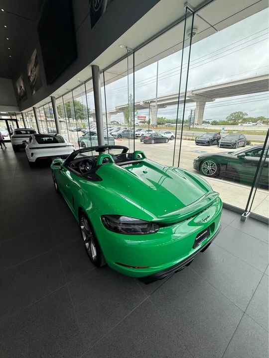 2023 Porsche 718 Boxster Spyder - Image 5 of 19