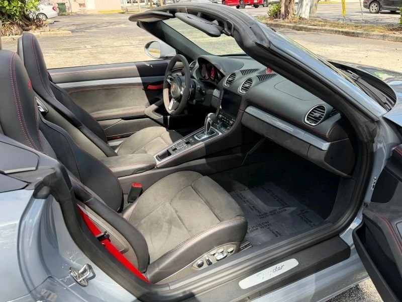 2023 Porsche 718 Boxster Spyder - Image 14 of 20
