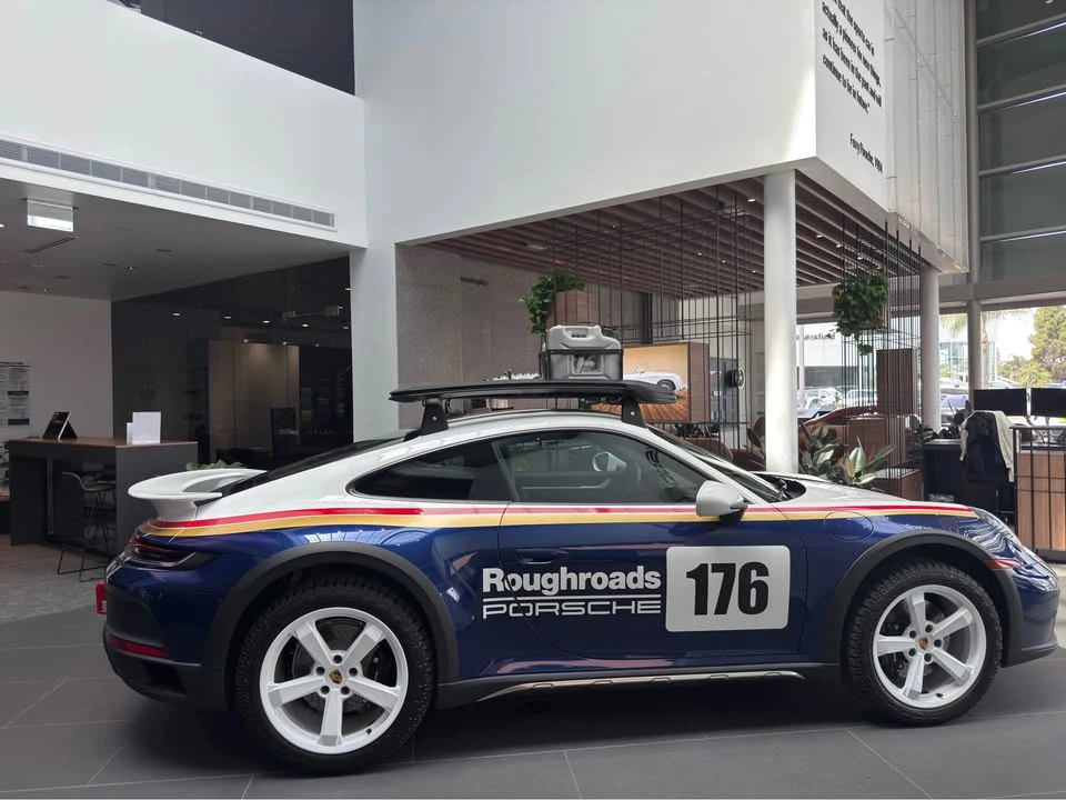 2023 Porsche 992 Carrera - Image 2 of 6
