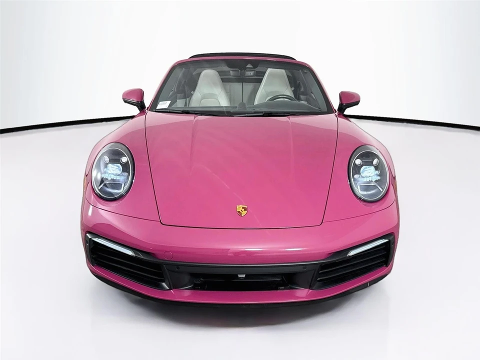 2023 Porsche 992 Carrera 4S - Image 9 of 31