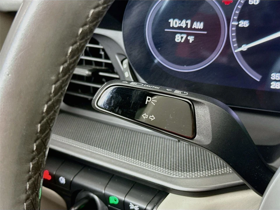 2023 Porsche 992 Carrera 4S - Image 13 of 31