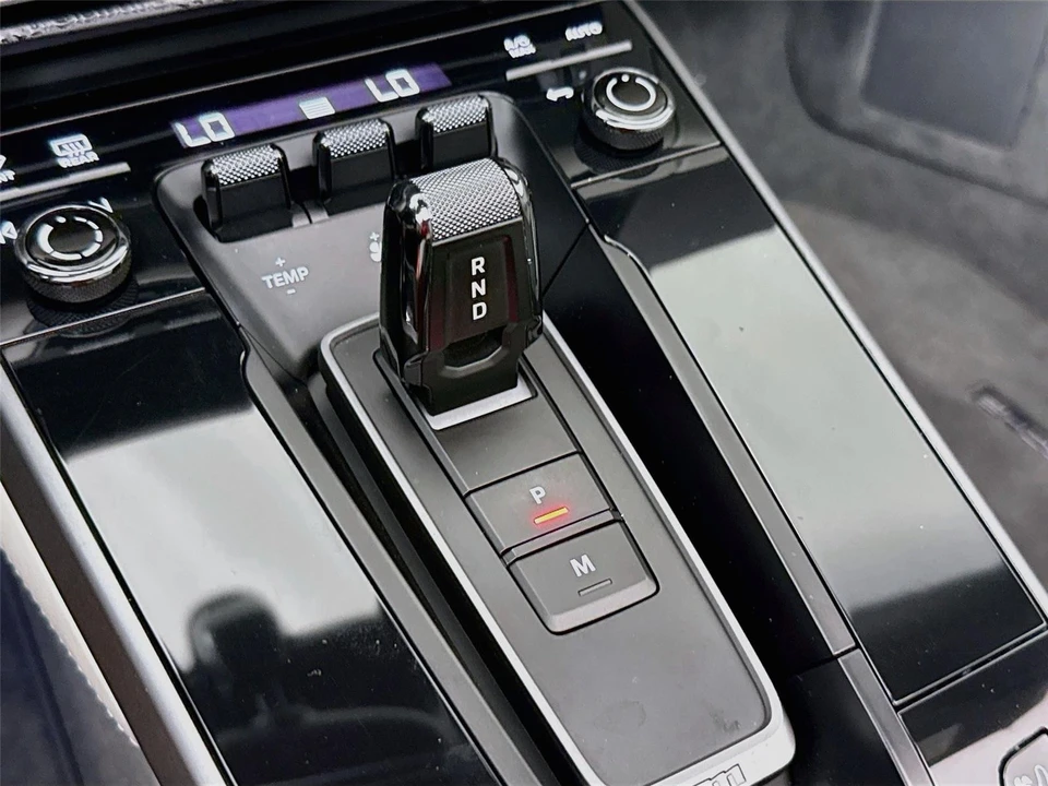 2023 Porsche 992 Carrera 4S - Image 21 of 31