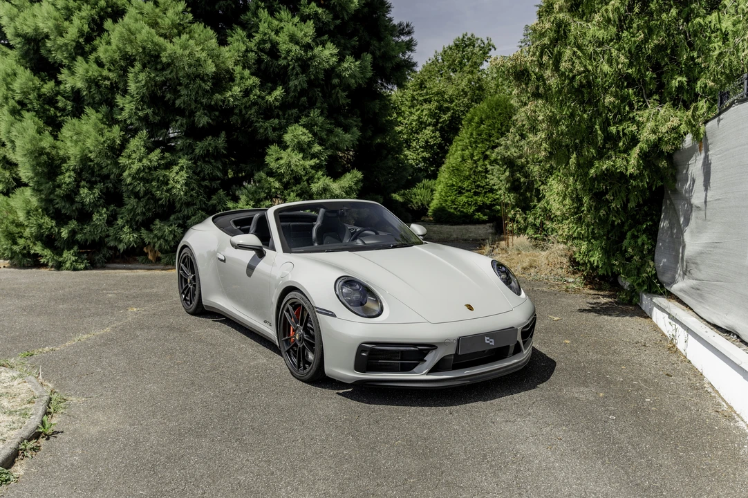 2023 Porsche 911 - Image 18 of 31