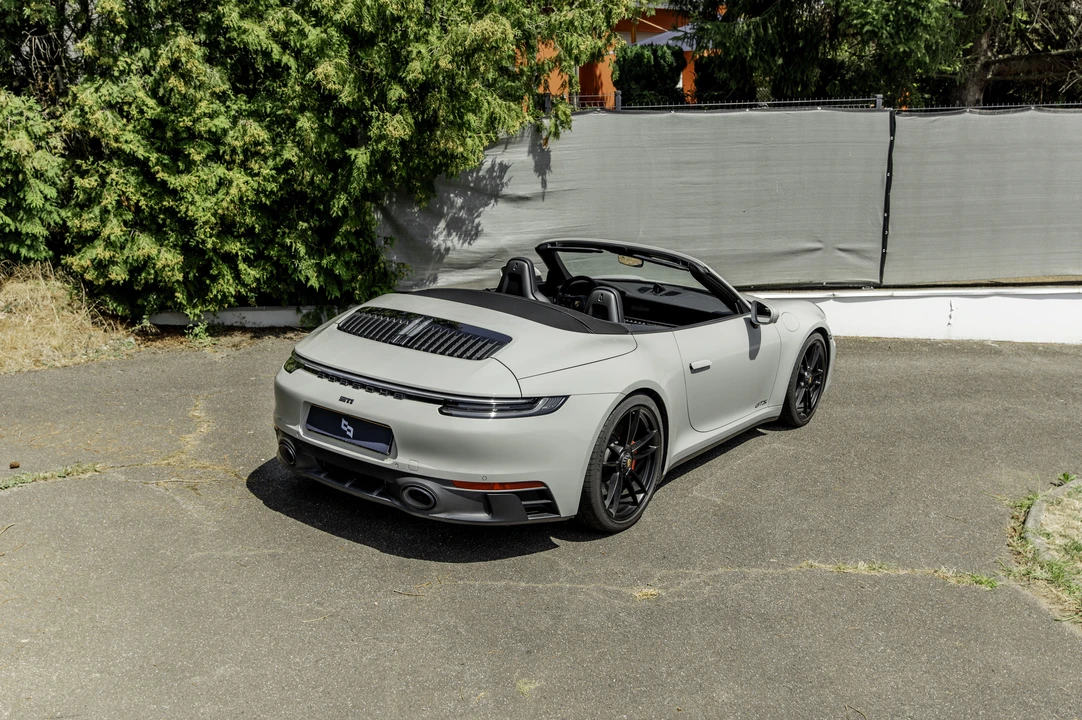 2023 Porsche 911 - Image 13 of 31